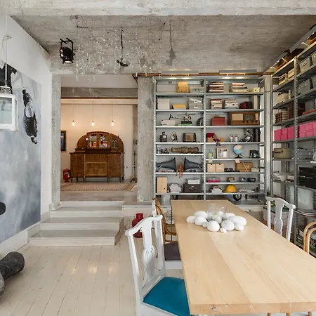 Artists Loft 4 Persons *
